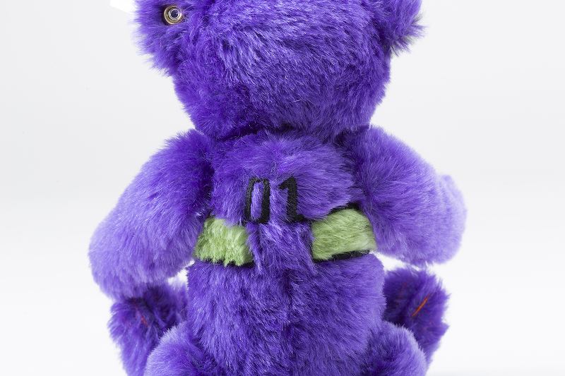エヴァンゲリオンと「シュタイフ」がコラボレーションしたテディベアが エヴァンゲリオンと「シュタイフ」がコラボレーションしたテディベアが