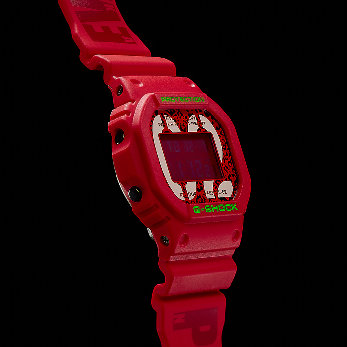 エヴァG-SHOCK  DW-5600 EVA-02 THE BEAST